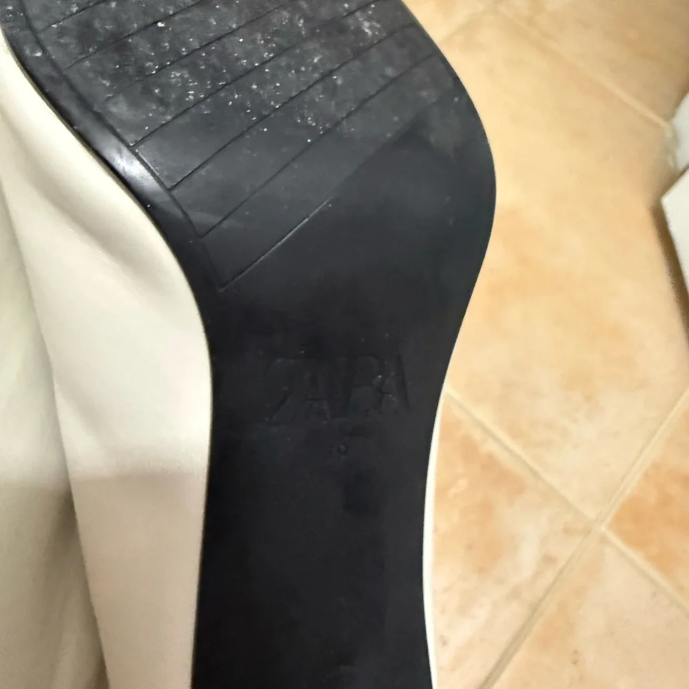 Zara Cream Over the Knee Boots - Picture 4 of 11